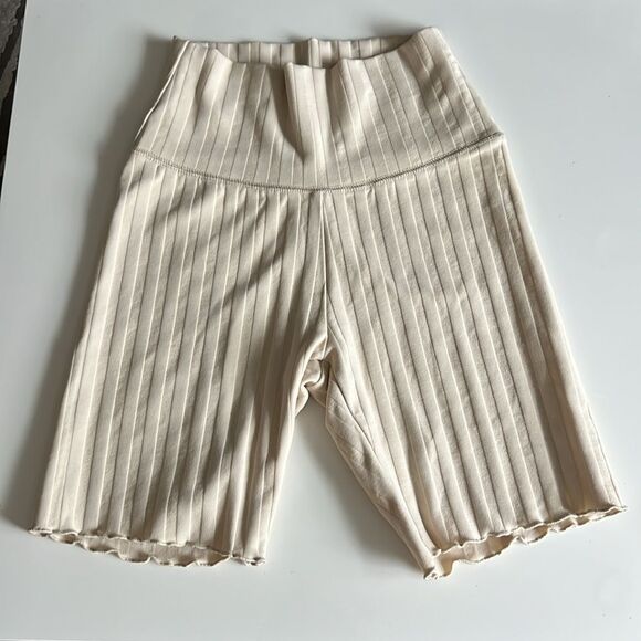 NWOT Aerie Offline OG Biker Shorts - Picture 2 of 7